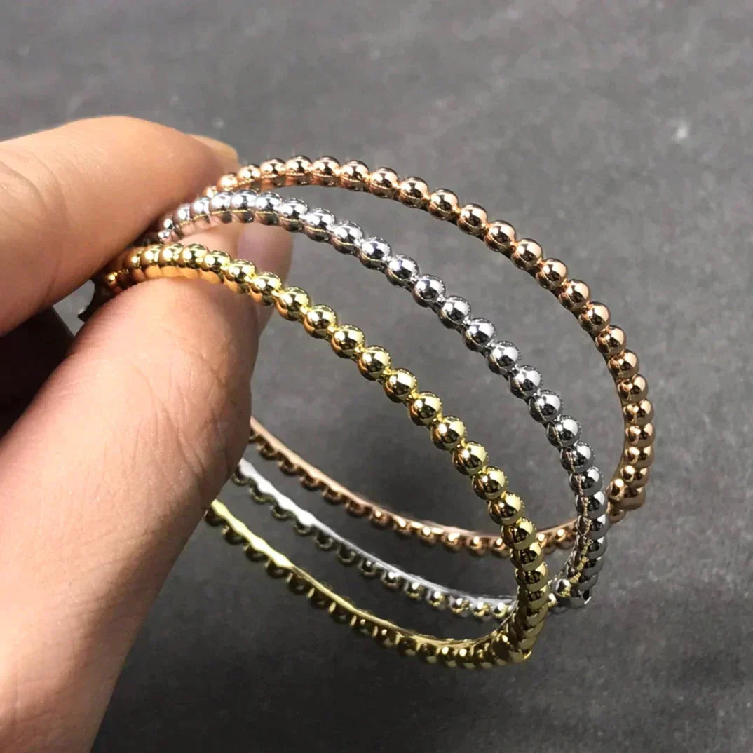 {
  "Elowen jewels": "Elowen Schmuck",
  "PERLEE PEARLS BRACELET": "PERLEE PERLENARMBAND"
}
