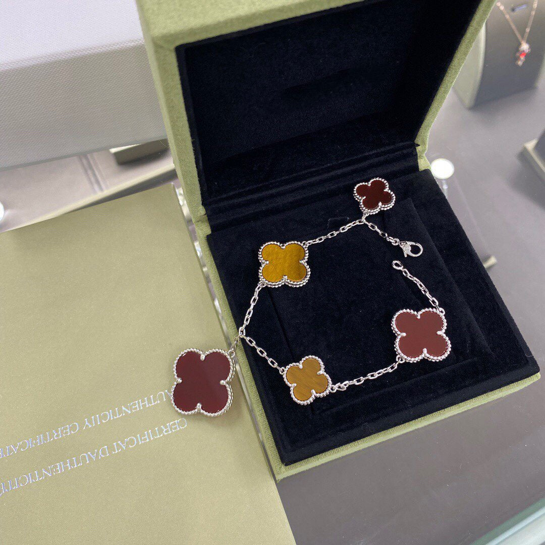 [Elowen jewels ]CLOVER 5 MOTIFS SIVLER CARNELIAN TIGER EYE BRACELET