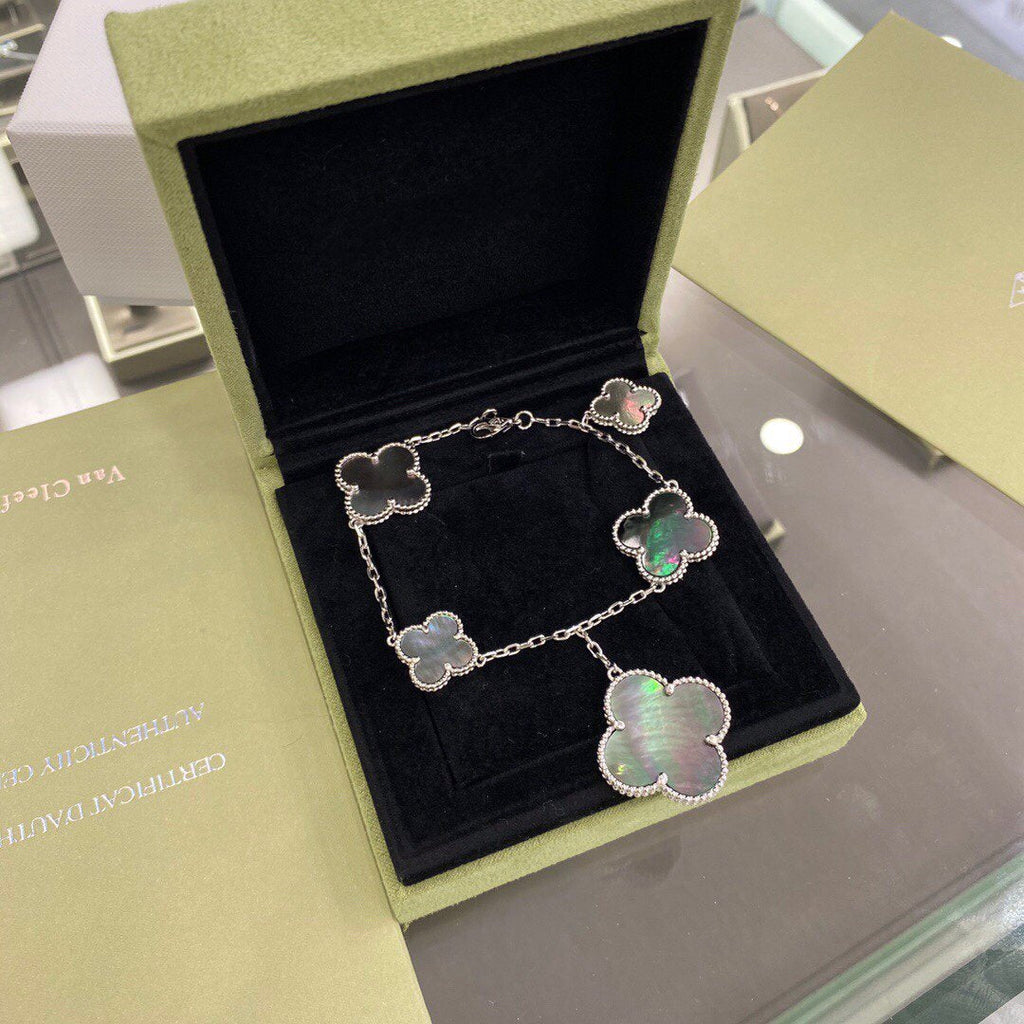 [Elowen jewels] CLOVER ARMBAND MIT 5 MOTIVEN, SILBER, DUNKLES PERLMUTT