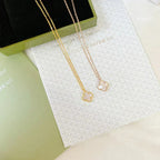 [Elowen jewels ]CLOVER MINI 9.5MM WHITE MOTHER-OF-PEARL NECKLACE