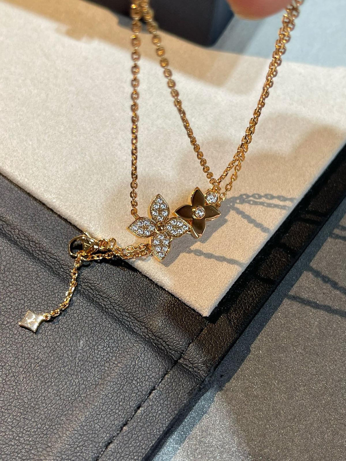 [Elowen jewels ]STAR BLOSSOM NECKLACE PINK GOLD DIAMONDS