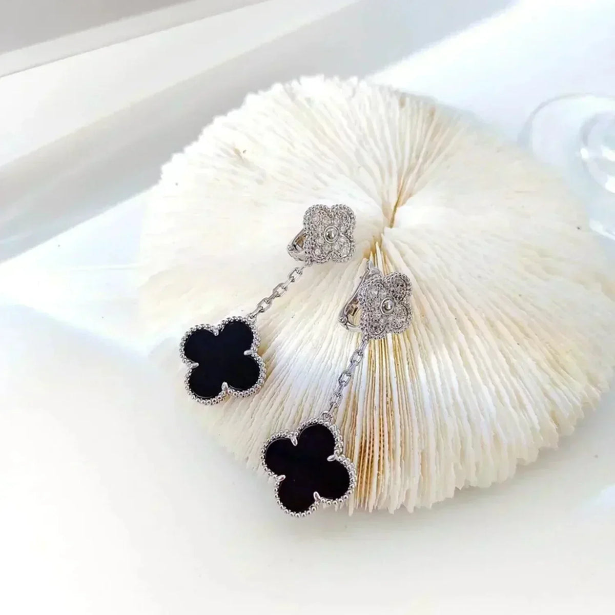 [Elowen jewels ]CLOVER 2 MOTIVE DIAMANT ONYX OHRRINGE SILBER