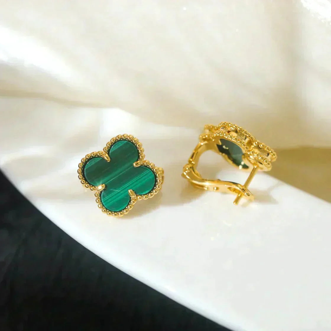 [Elowen jewels ]CLOVER MEDIUM 1 MOTIV MALACHIT OHRRINGE