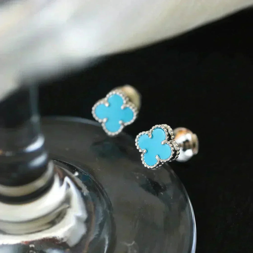 [Elowen jewels ]CLOVER MINI 9,5 MM ONYX OHRSTECKER SILBER