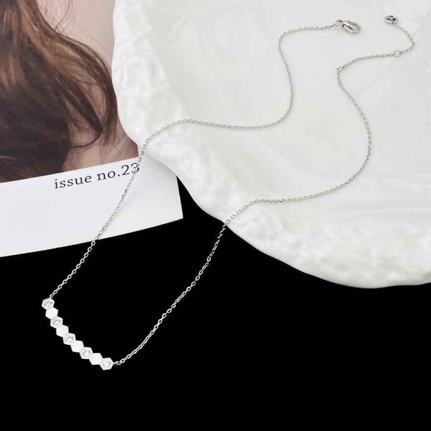 [Elowen jewels ]BEE MY LOVE DIAMOND NECKLACE