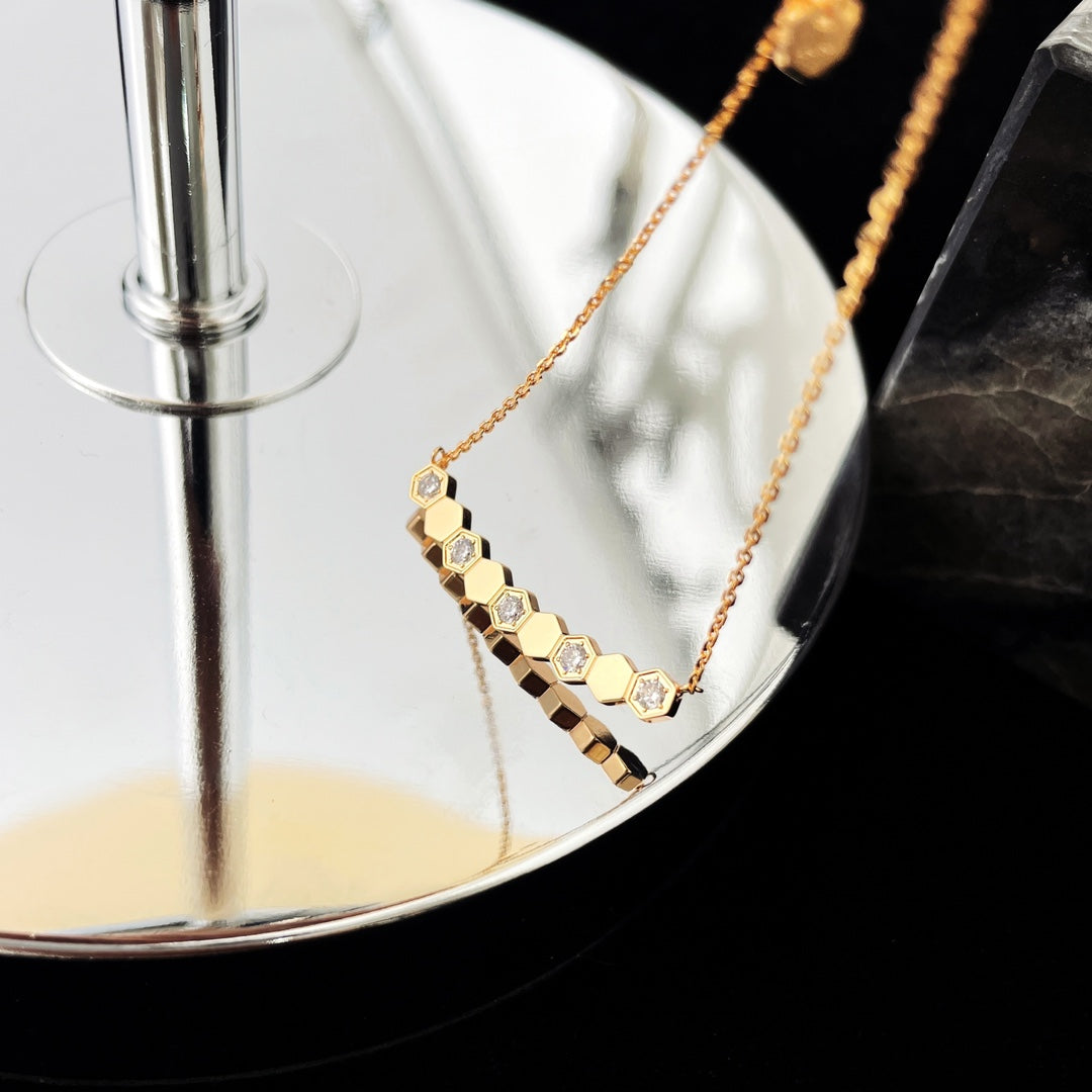 [Elowen jewels ]BEE MY LOVE DIAMOND NECKLACE