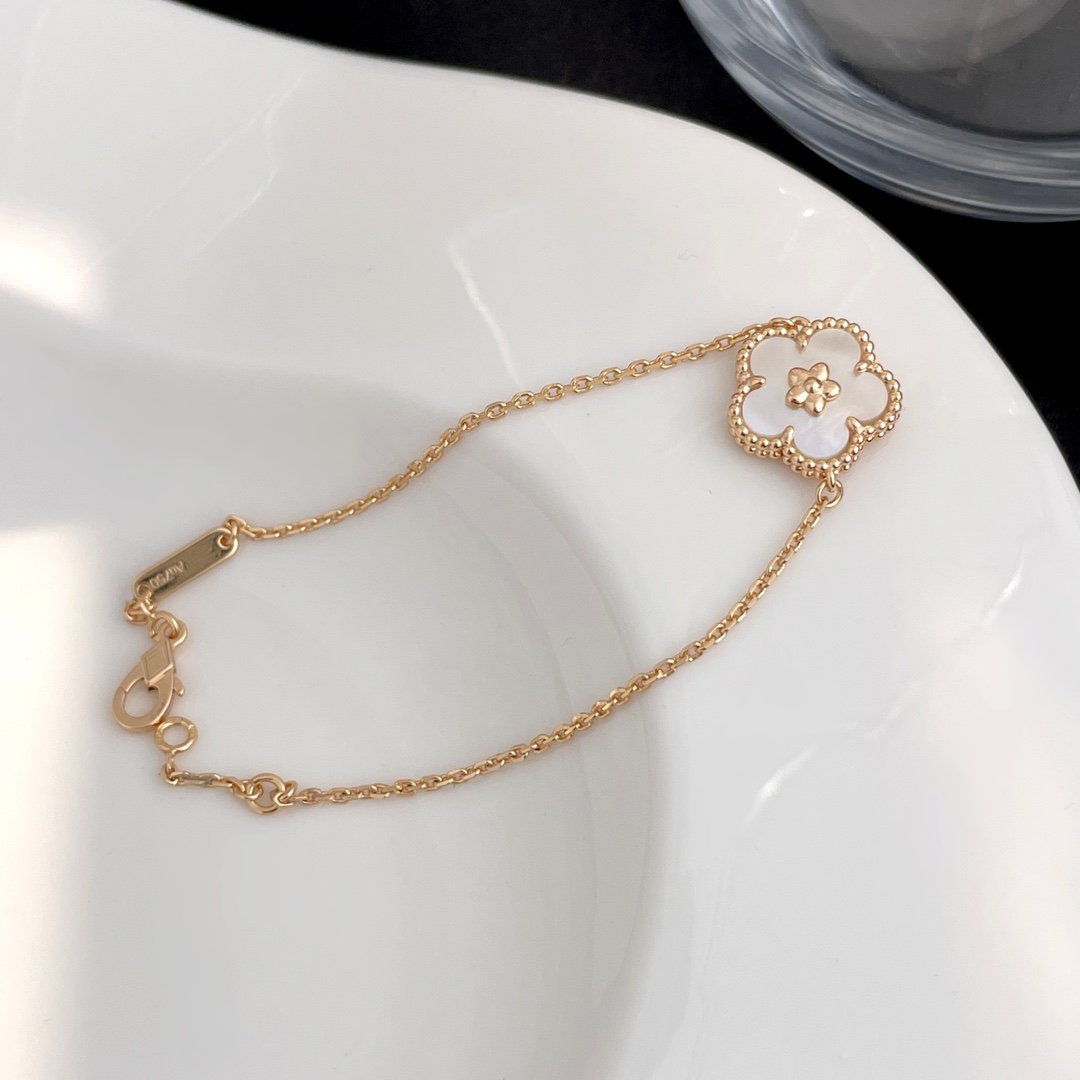 [Elowen jewels ]LUCKY SPRING ROSÉGOLD ARMBAND PERLMUTT