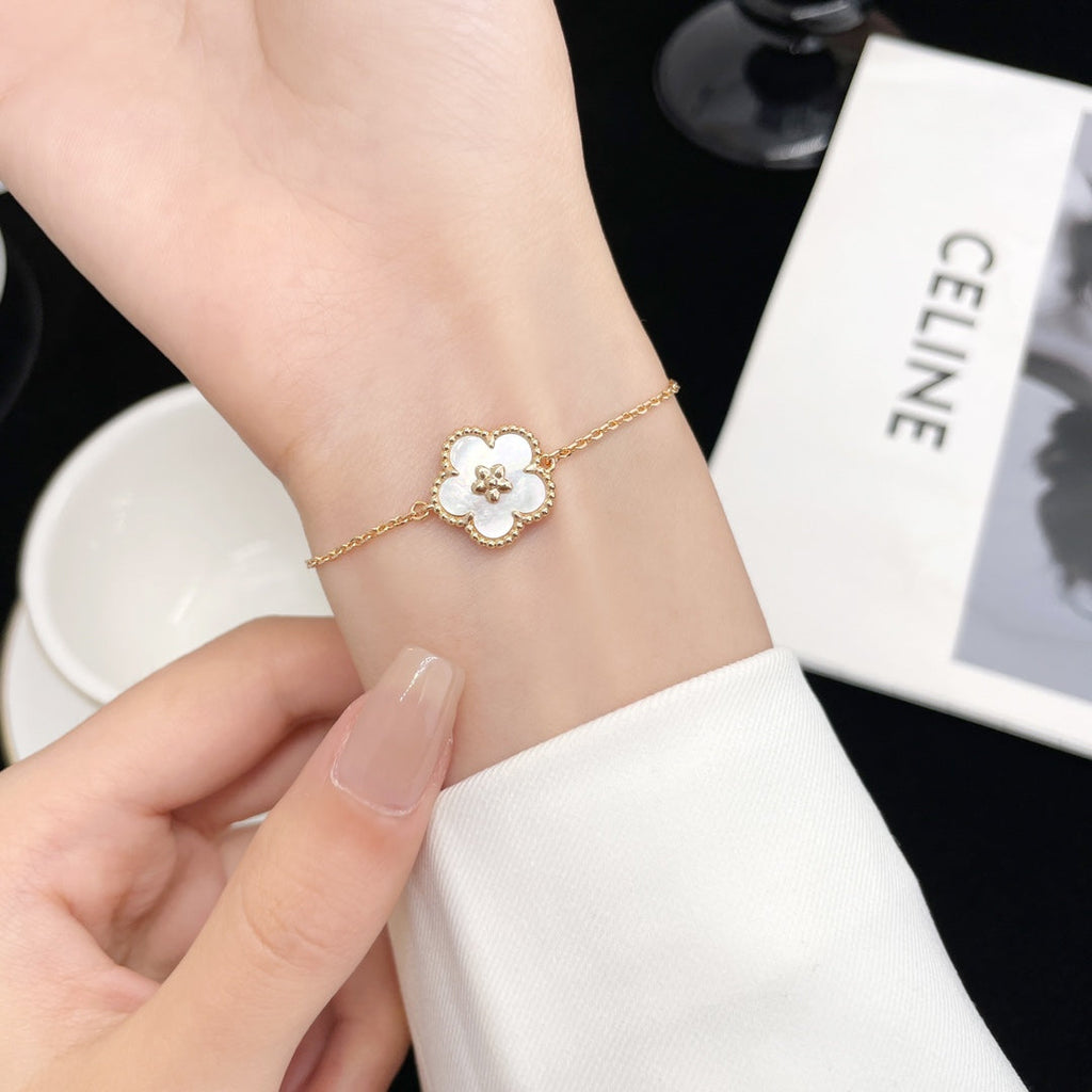 [Elowen jewels ]LUCKY SPRING ROSÉGOLD ARMBAND PERLMUTT