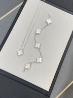 [Elowen jewels ]KOLLEKTION CLOVER WHITE PEARL MOP ARMBAND MIT 5 MOTIVEN