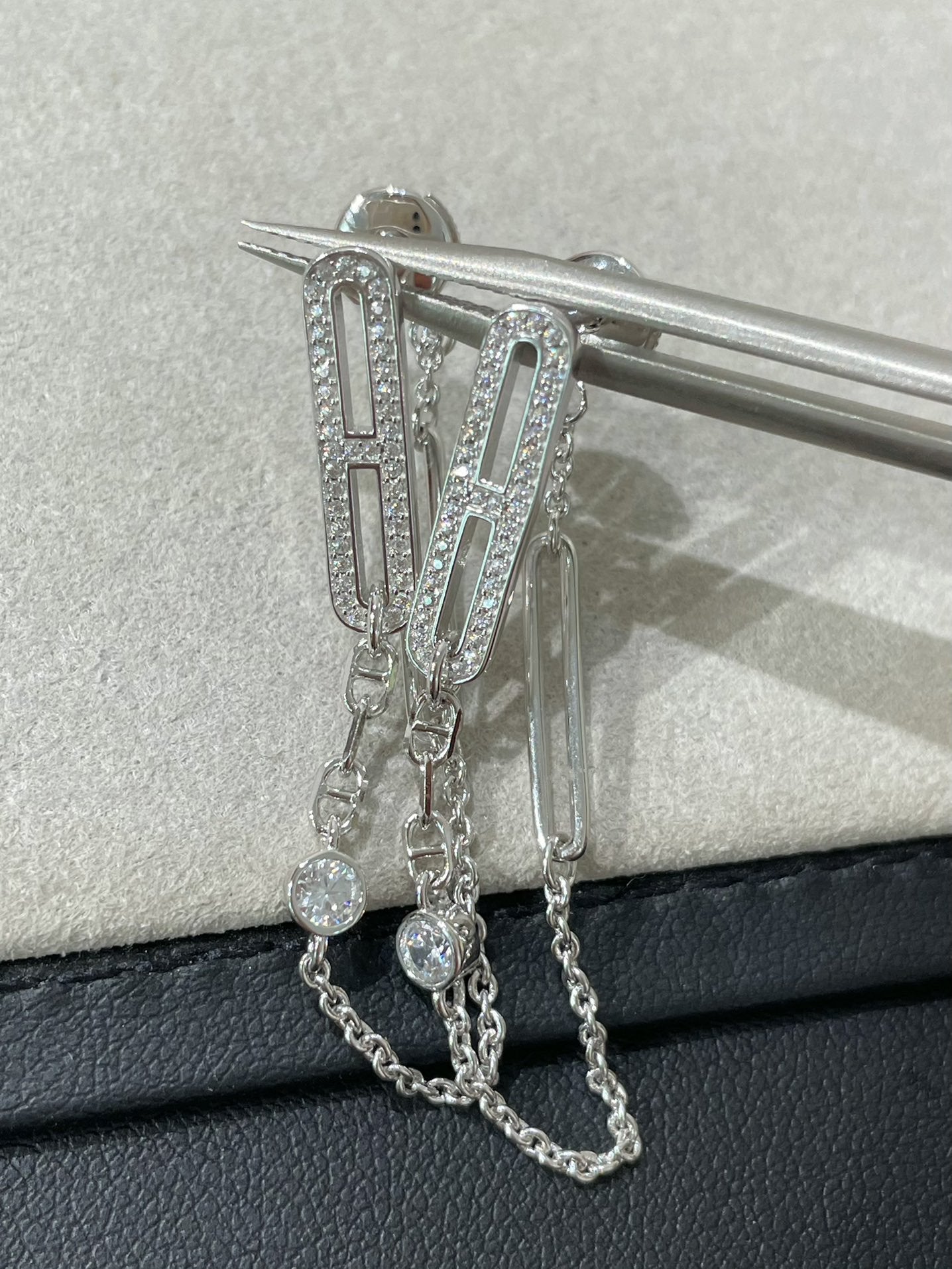 [Elowen Jewels ]CHAINE CHAOS DIAMOND DROP EARRINGS