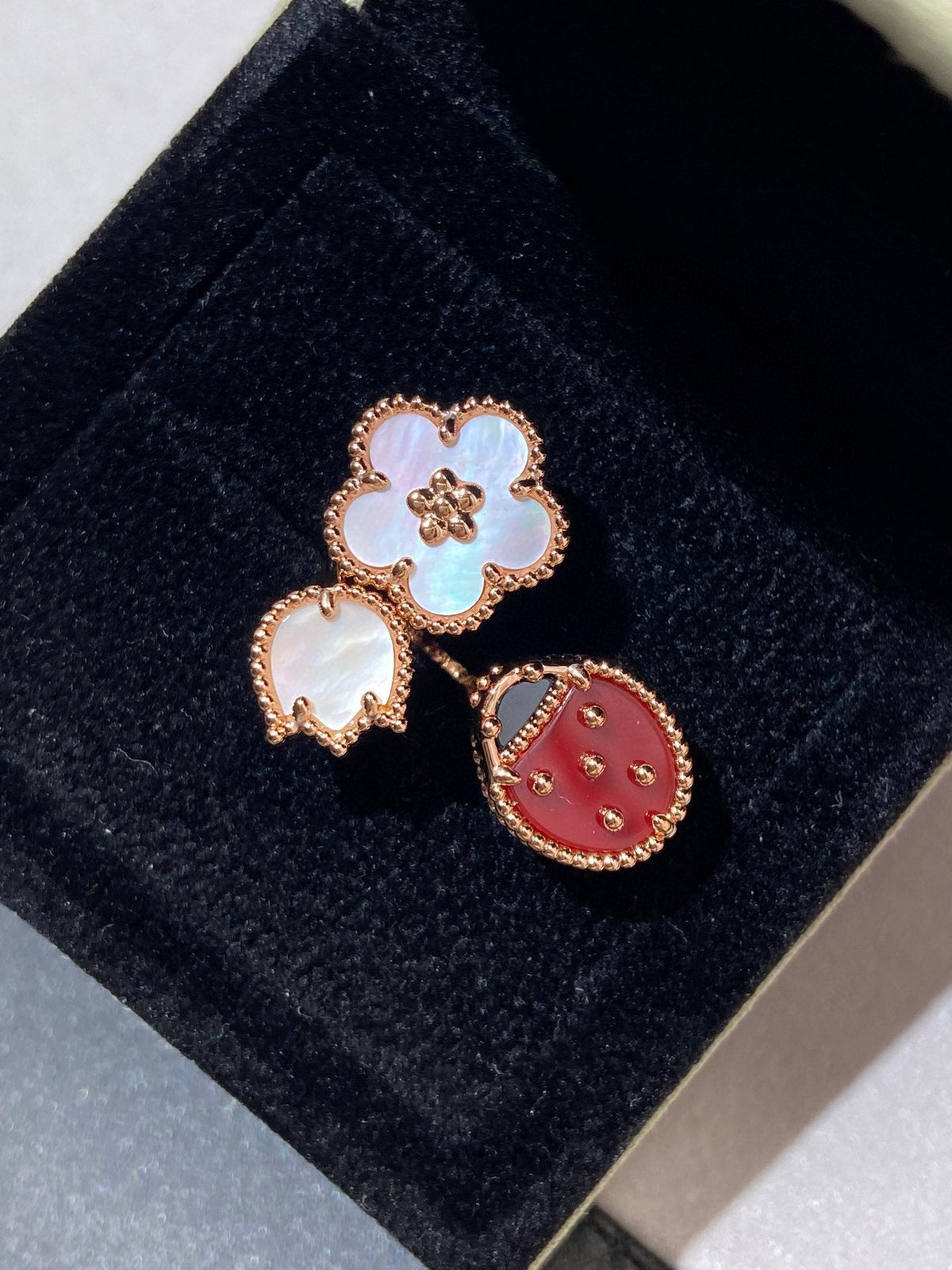 [Elowen jewels ]GLÜCKS-RING MIT 3 MOTIVEN IN ROSÉGOLD