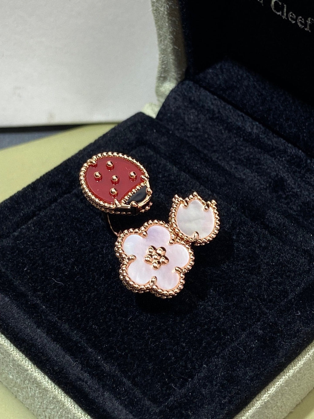 [Elowen jewels ]GLÜCKS-RING MIT 3 MOTIVEN IN ROSÉGOLD