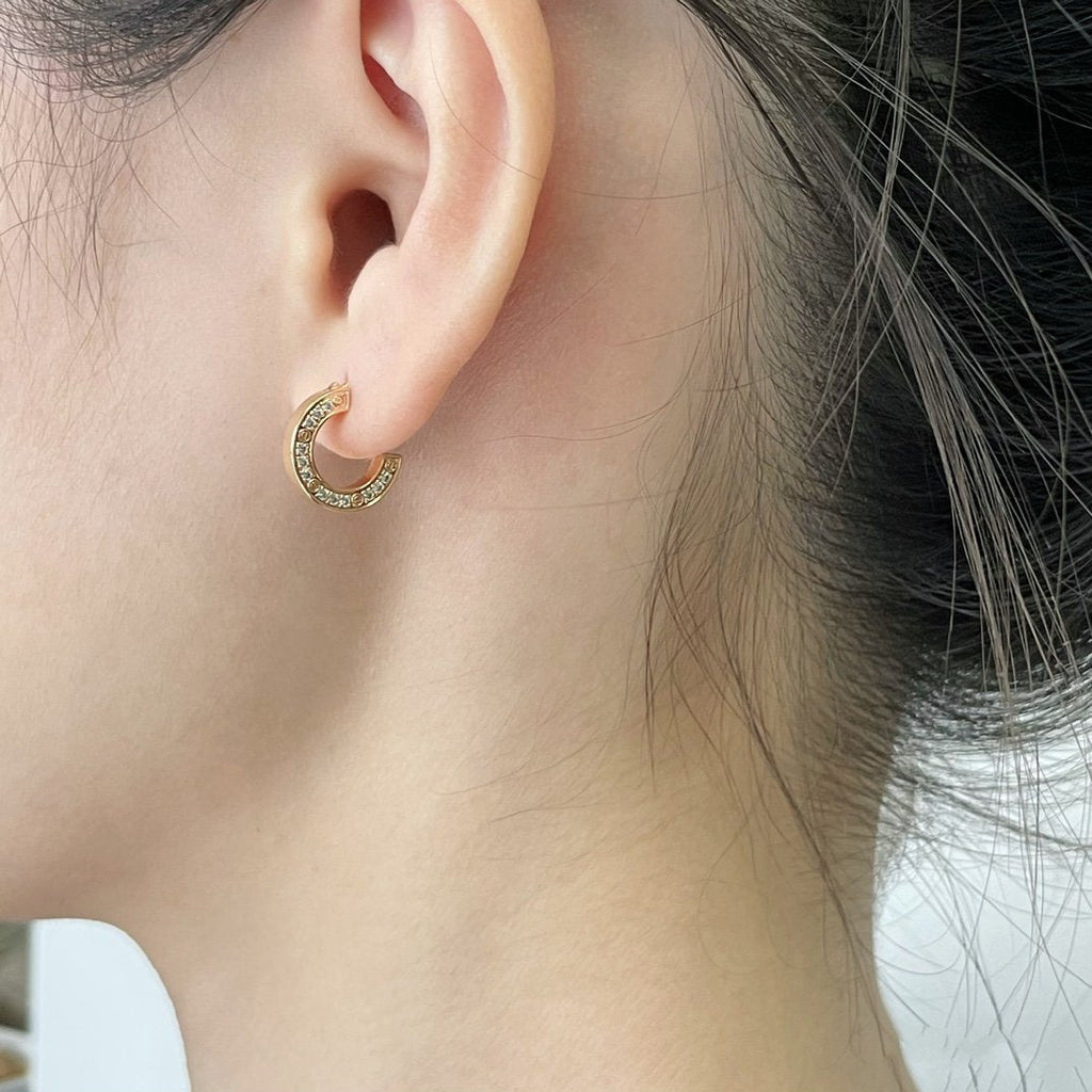 {"Elowen jewels": "エロウェン・ジュエルズ", "LOVE DIAMOND EARRINGS": "ラブ・ダイヤモンド・イヤリング"}