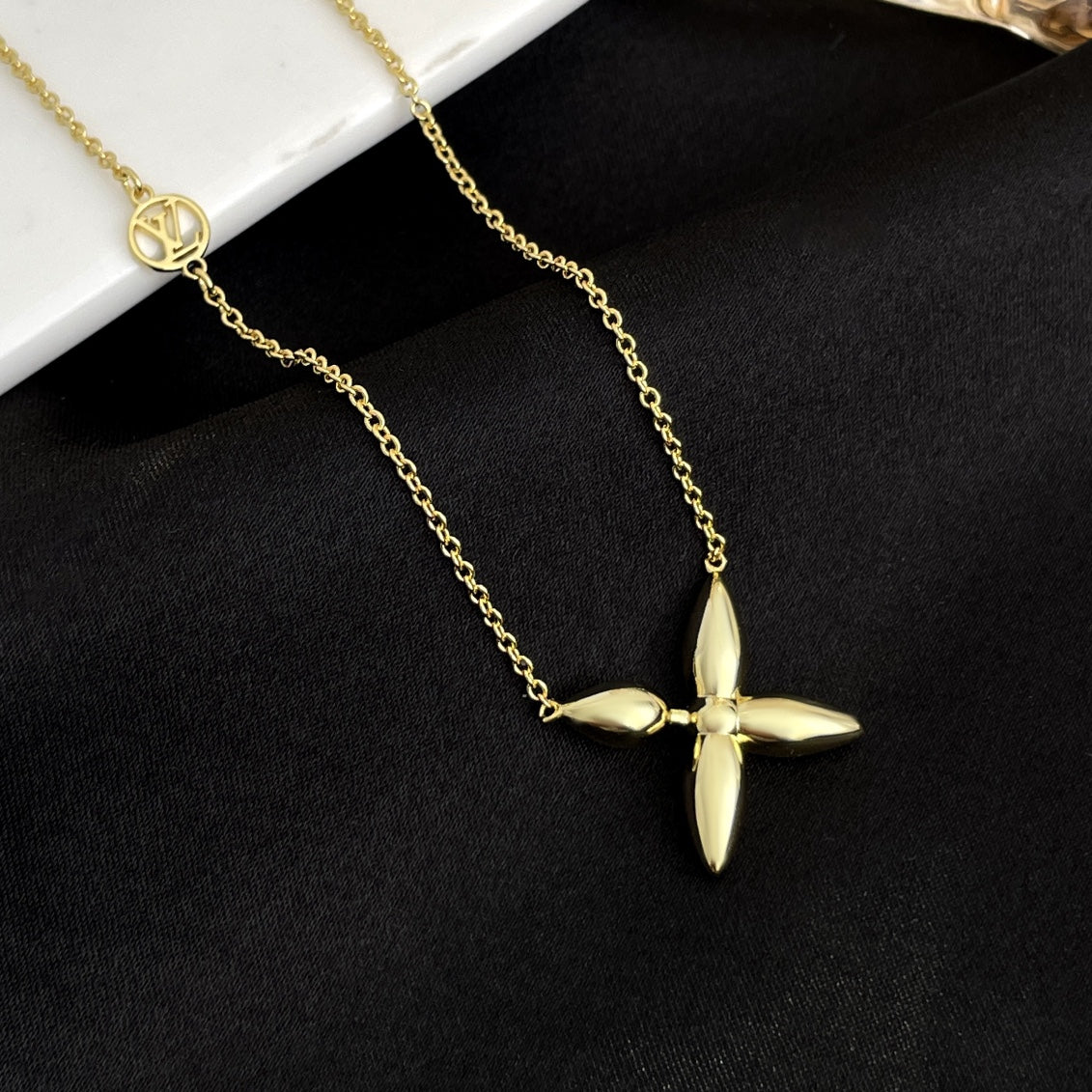 [Elowen jewels ]LOUISETTE GOLD NECKLACE