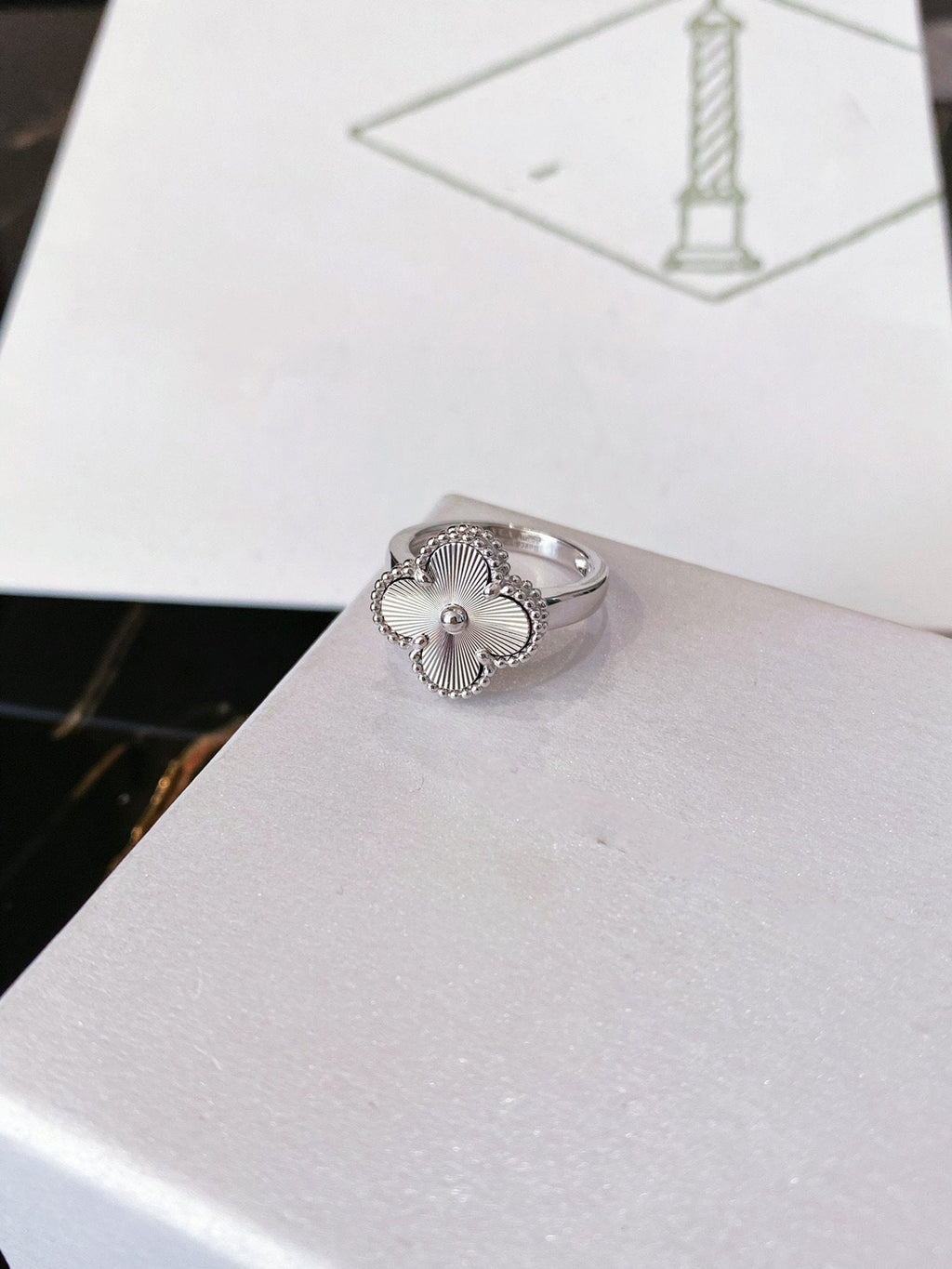[Elowen jewels ]CLOVER SILBERRING