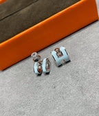 [Elowen jewels ]POP H SKY BLUE STUD EARRINGS
