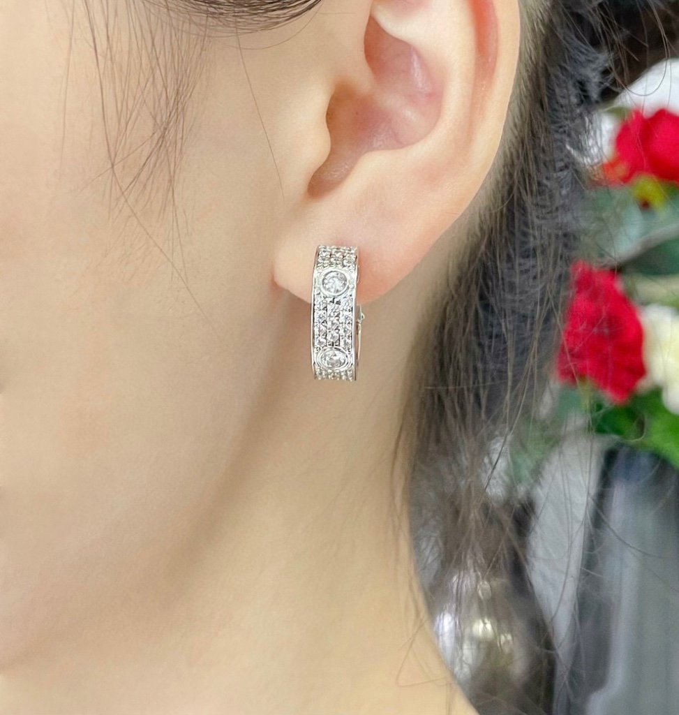 [Elowen jewels ]LOVE 5.5MM DIAMOND PAVED EARRINGS