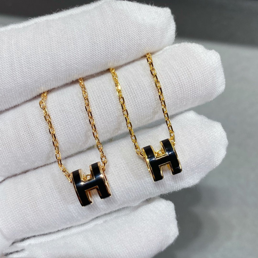 {
  "Elowen jewels": "Elowen jewels",
  "MINI POP H NECKLACE": "ミニ ポップ H ネックレス"
}