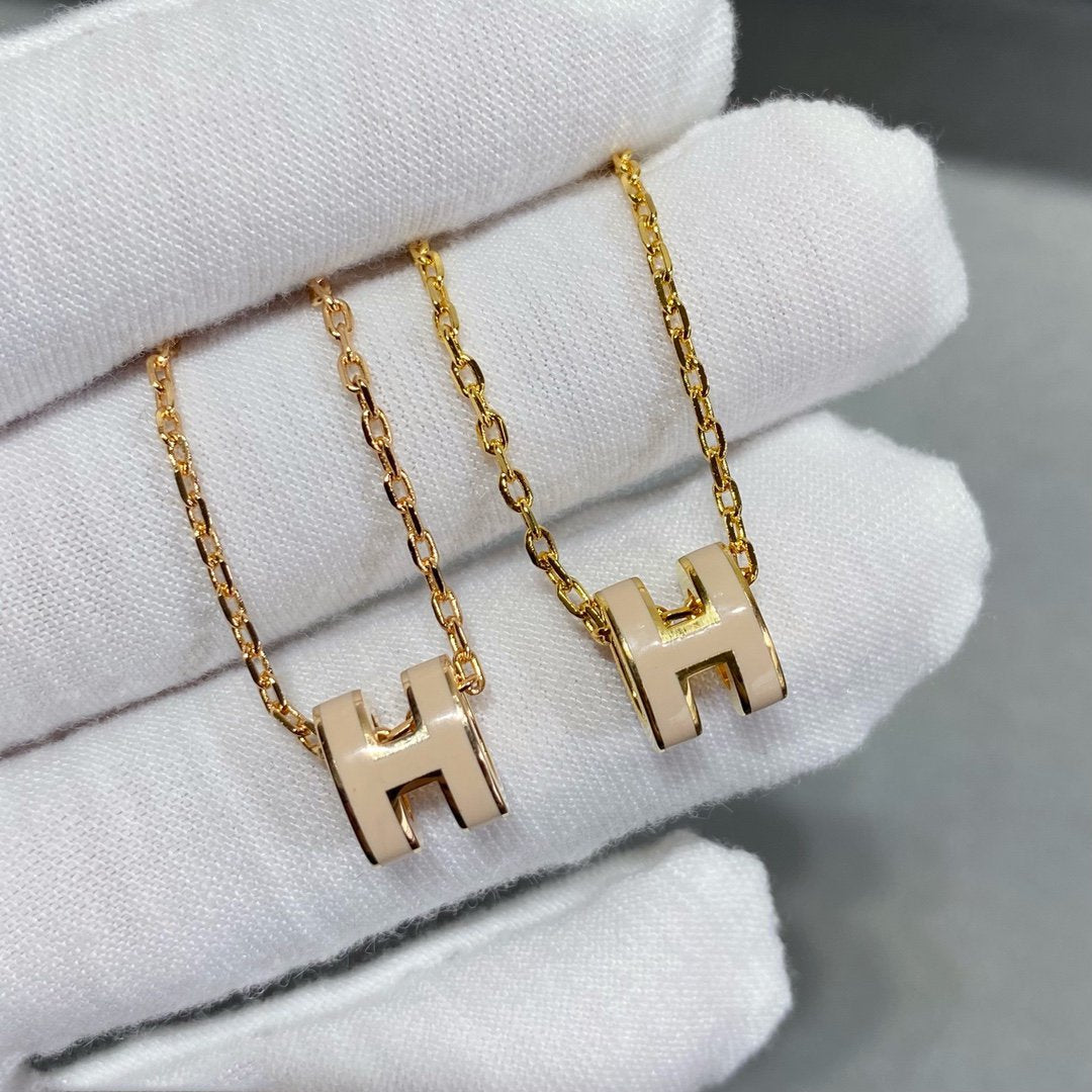 {
  "Elowen jewels": "Elowen jewels",
  "MINI POP H NECKLACE": "ミニ ポップ H ネックレス"
}