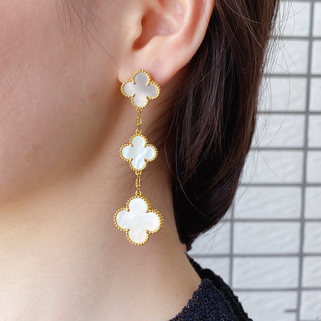 [Elowen jewels ]CLOVER MOP 3 MOTIVE GOLDOHRRINGE