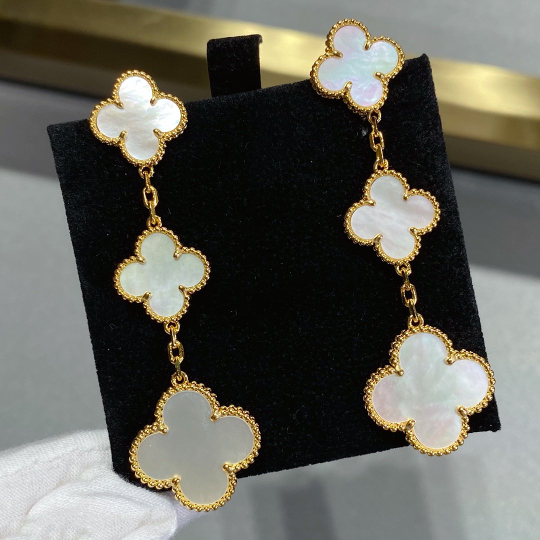 [Elowen jewels ]CLOVER MOP 3 MOTIVE GOLDOHRRINGE