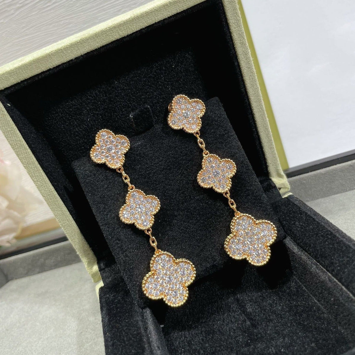 [Elowen jewels] CLOVER 3-MOTIV-DIAMANT-PAVÉ-OHRRINGE IN ROSÉGOLD