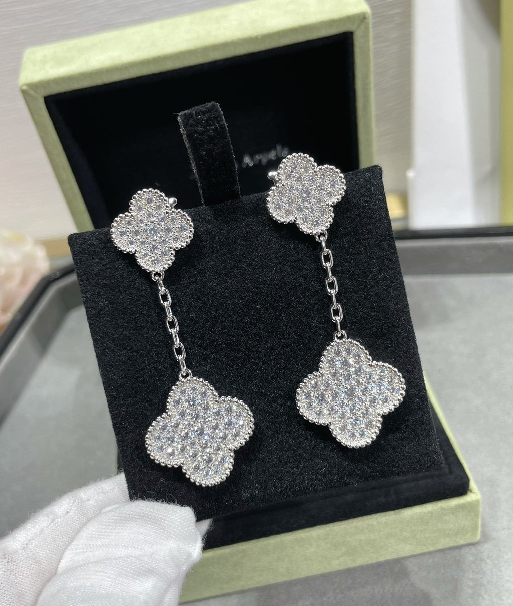 [Elowen jewels ]クローバー 2モチーフ ダイヤモンドパヴェ シルバーピアス