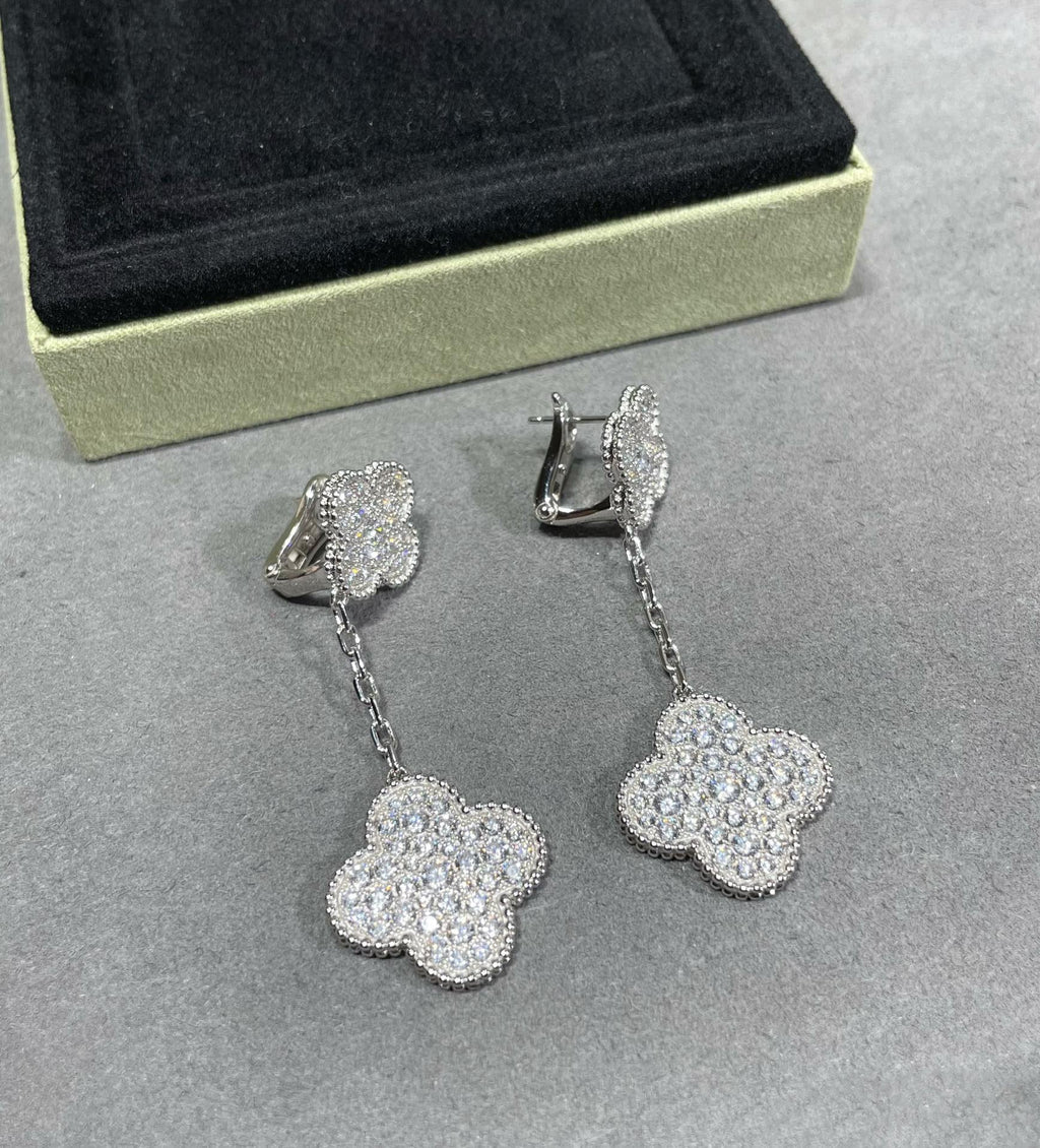 [Elowen jewels ]クローバー 2モチーフ ダイヤモンドパヴェ シルバーピアス