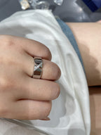 {
  "Elowen jewels": "エロウェン・ジュエルズ",
  "LIENS EVIDENCE DIAOMOND RING": "リアン エヴィダンス ダイヤモンド リング"
}