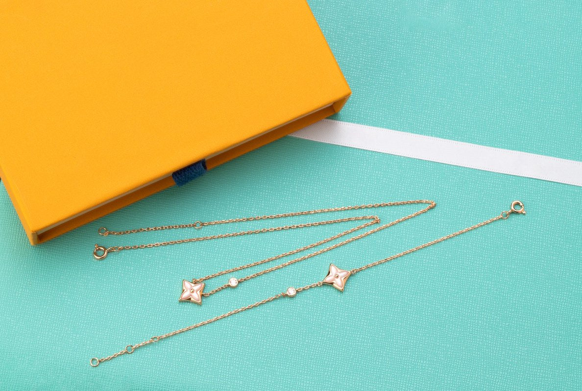 [Elowen jewels ]STAR PINK MOP 1 DIAMOND PINK GOLD NECKLACE