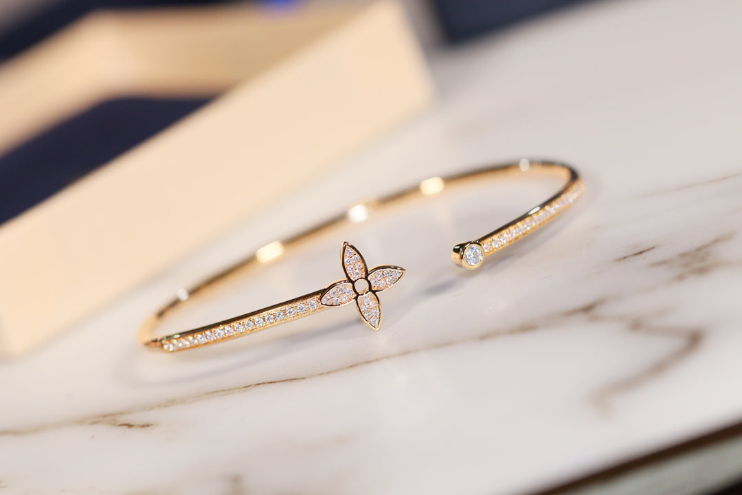 [Elowen jewels ]IDYLLE GOLD OPEN BRACELET DIAMOND PAVED