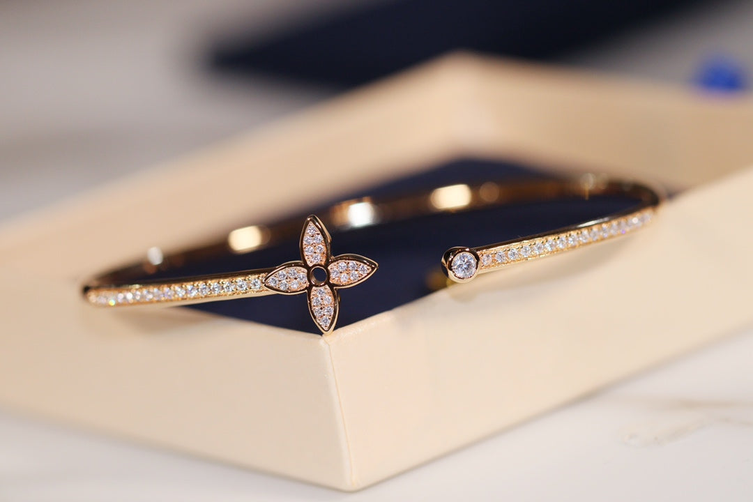 [Elowen jewels ]IDYLLE GOLD OPEN BRACELET DIAMOND PAVED