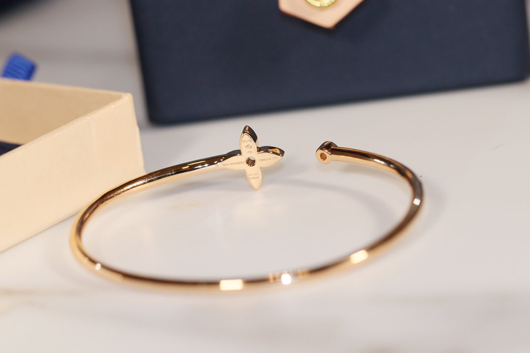 [Elowen jewels ]IDYLLE GOLD OPEN BRACELET DIAMOND PAVED