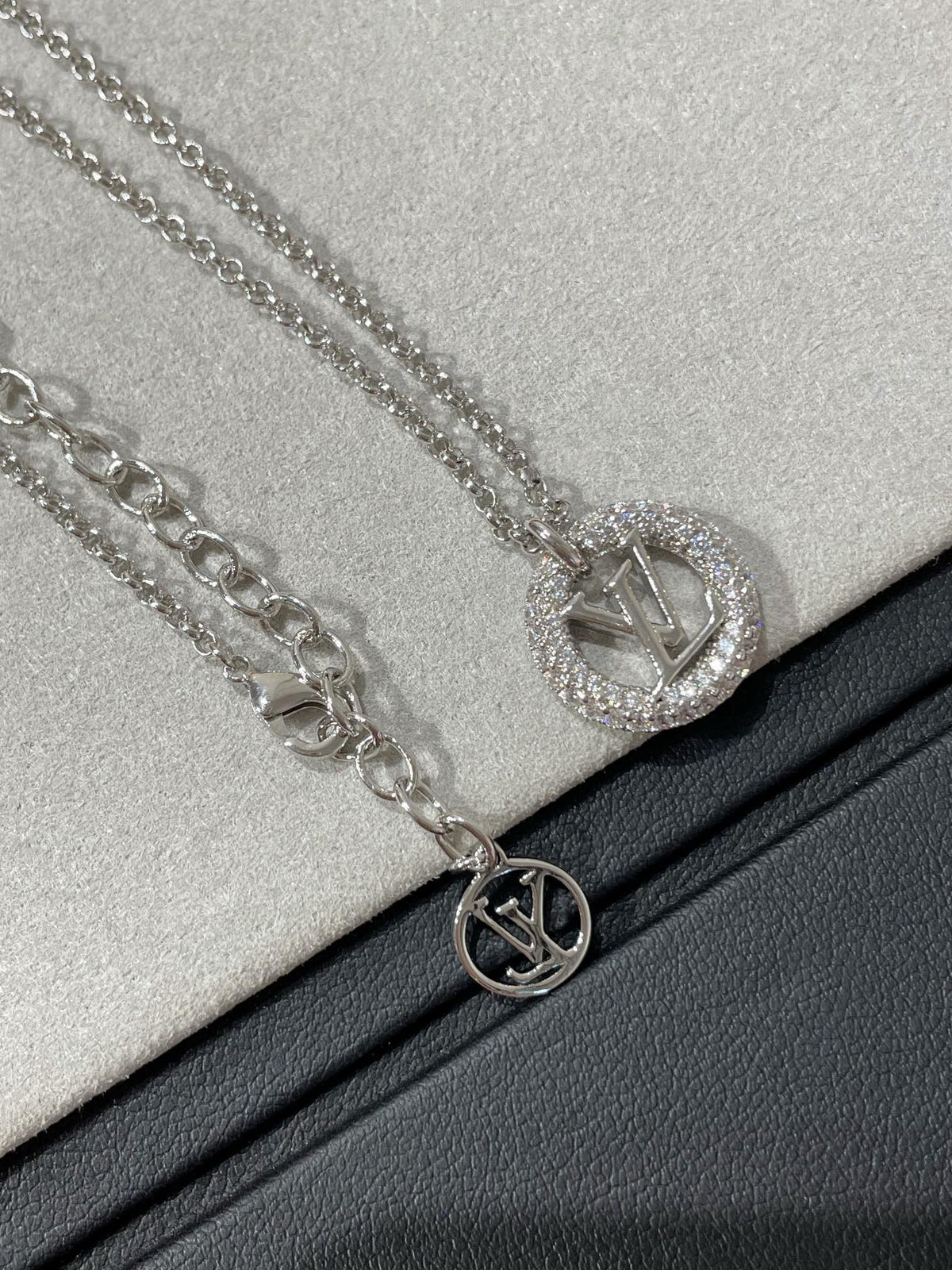[Elowen jewels ]BY NIGHT DIAMOND PAVED NECKLACE