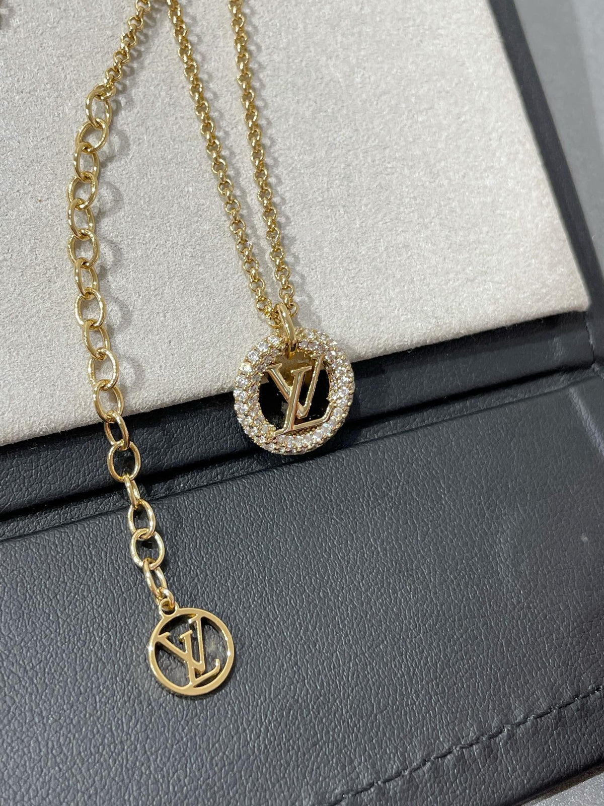 [Elowen jewels ]BY NIGHT DIAMOND PAVED NECKLACE