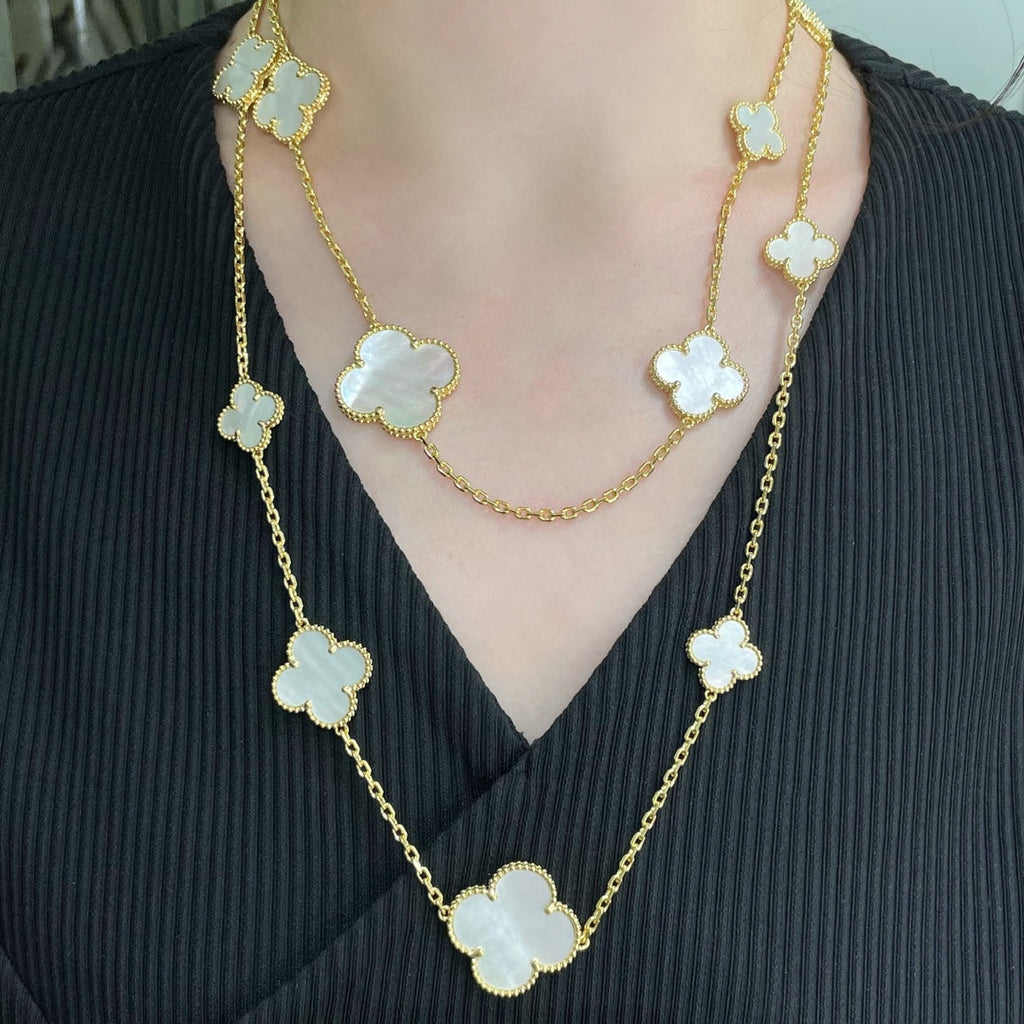 [Elowen jewels ]CLOVER 16-MOTIV-HALSKETTE AUS WEISSEM PERLMUTT UND GOLD