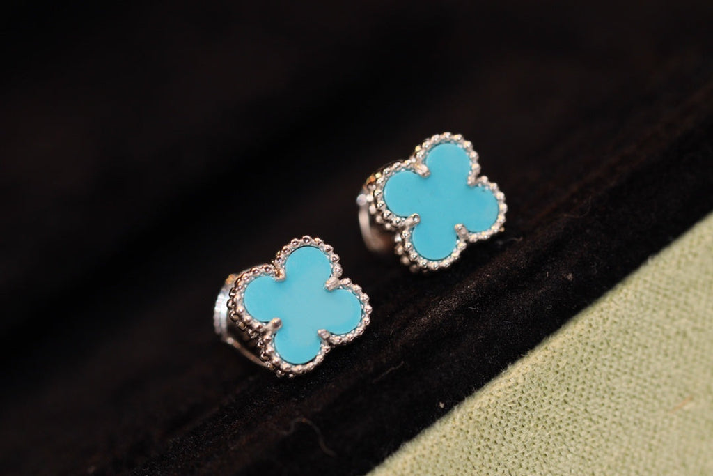 [Elowen jewels ]CLOVER MINI TURQUOISE SILVER STUD EARRINGS