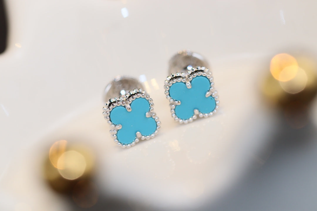 [Elowen jewels ]CLOVER MINI TURQUOISE SILVER STUD EARRINGS