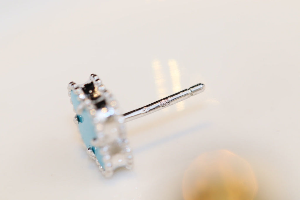 [Elowen jewels ]CLOVER MINI TURQUOISE SILVER STUD EARRINGS