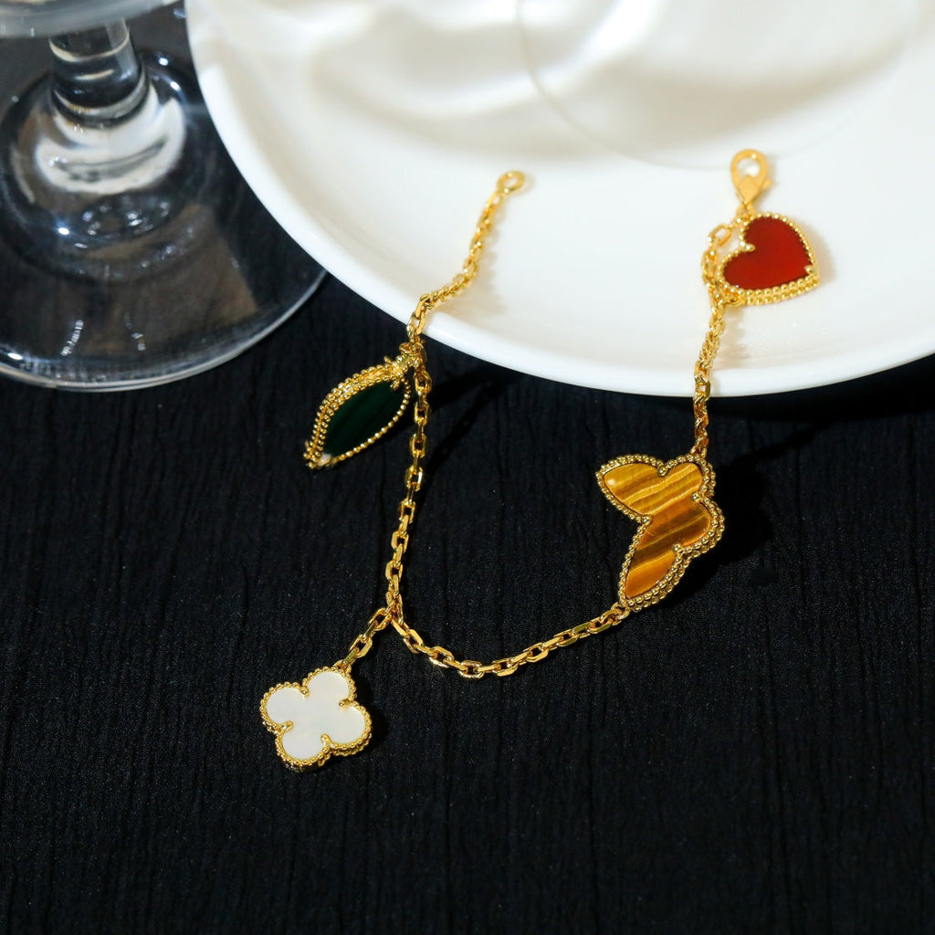 [Elowen jewels ]ラッキースプリング 5モチーフ ゴールドブレスレット