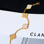 [Elowen jewels ]KOLLEKTION CLOVER WHITE PEARL MOP ARMBAND MIT 5 MOTIVEN