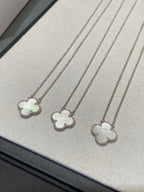 [Elowen jewels ]CLOVER MEDIUM KETTE SILBER WEISSES PERLMUTT