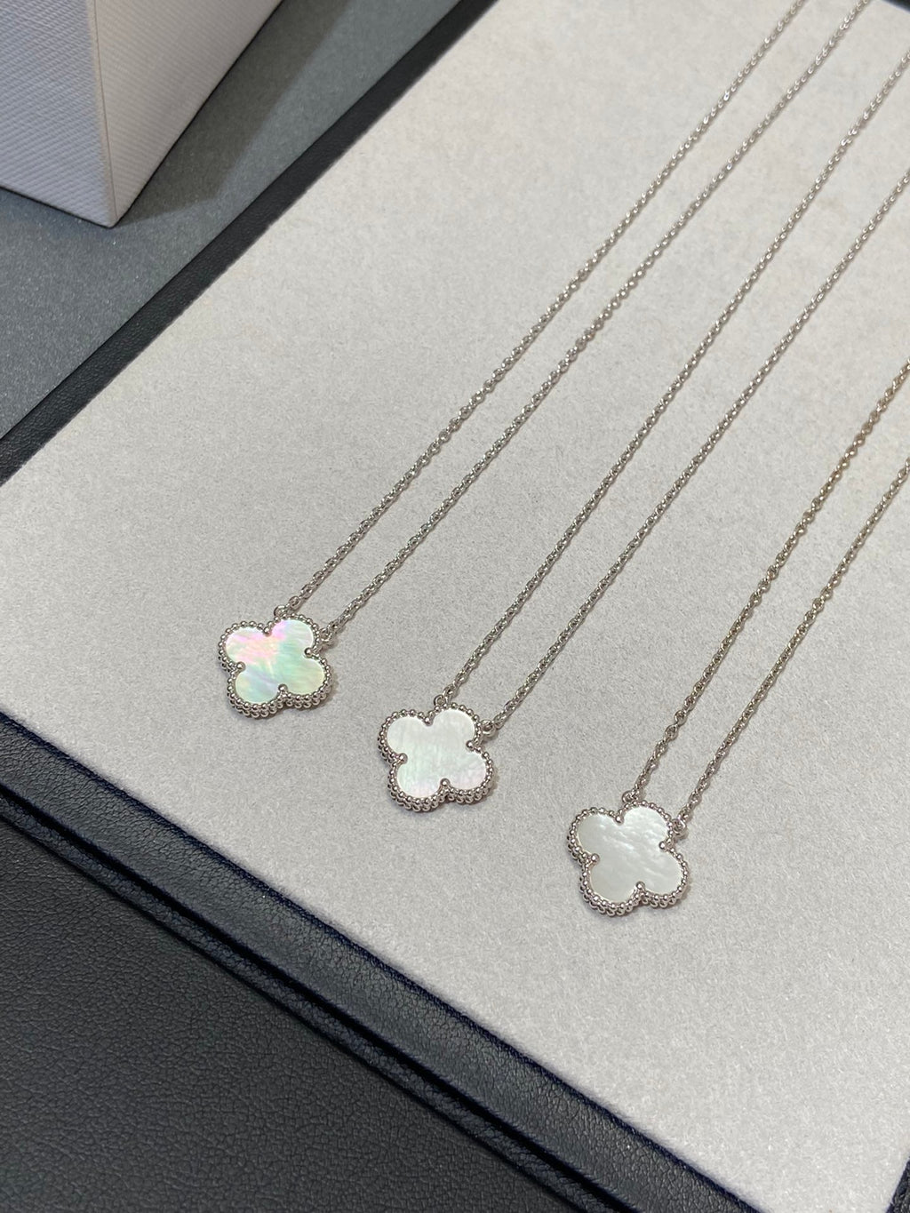[Elowen jewels ]CLOVER MEDIUM KETTE SILBER WEISSES PERLMUTT