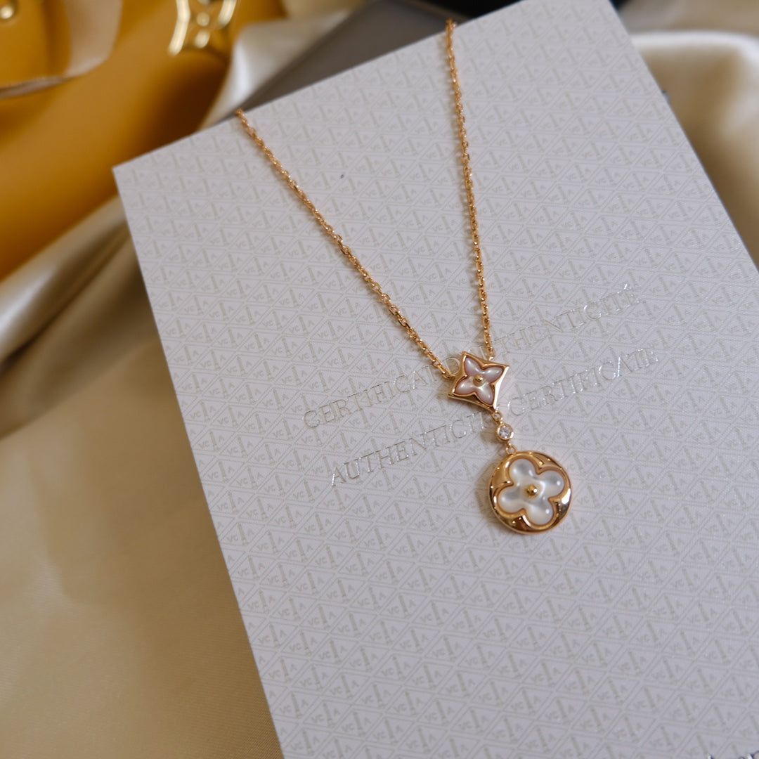 [Elowen jewels ]STAR AND SUN WHITE MOP 2 MOTIF PINK GOLD NECKLACE
