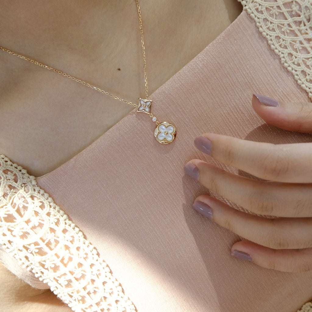 {"[Elowen jewels ]STAR AND SUN WHITE MOP 2 MOTIF PINK GOLD NECKLACE": "【Elowen jewels】スター＆サン ホワイトMOP 2モチーフ ピンクゴールドネックレス"}