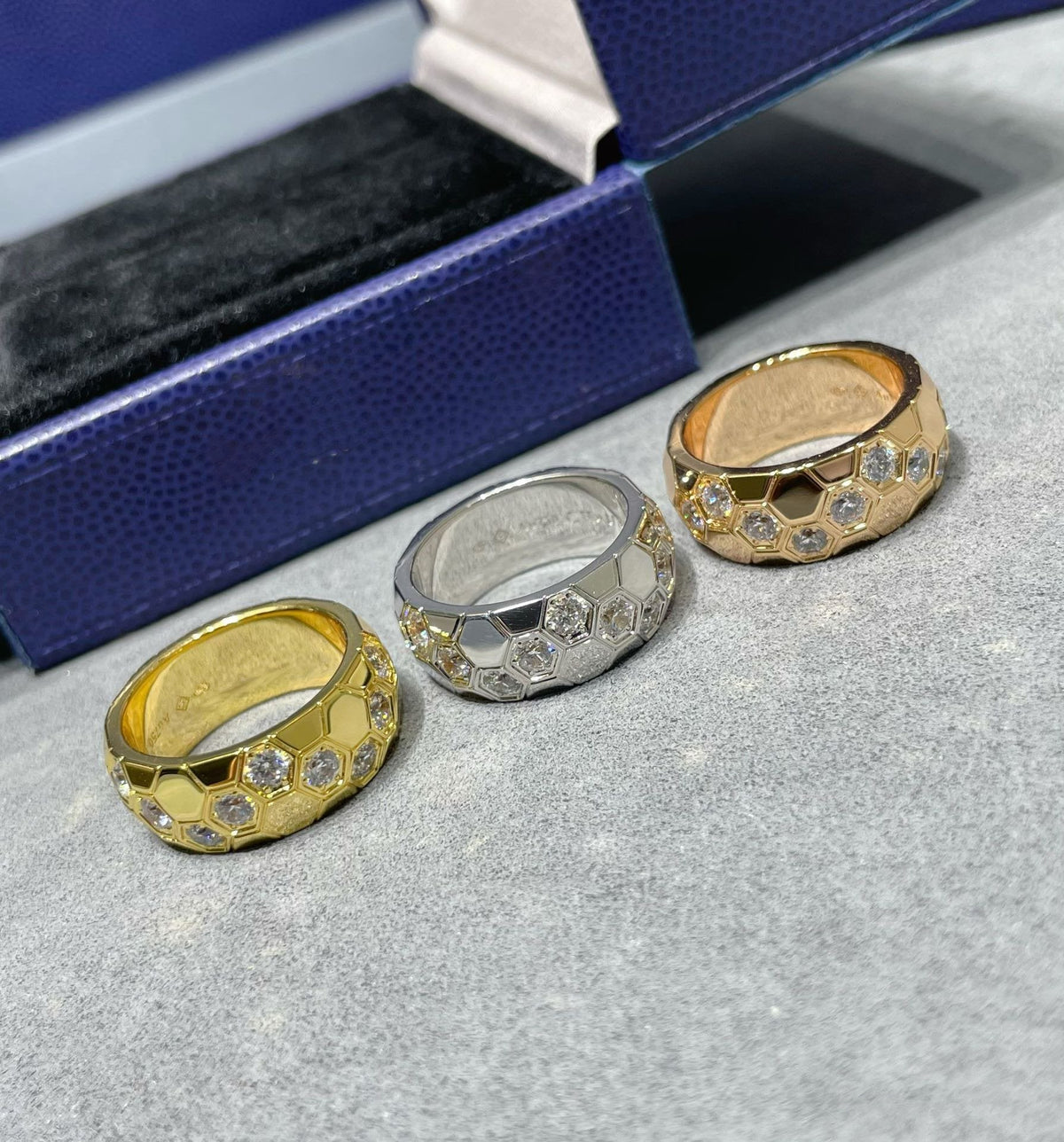 [Elowen jewels ]BEE LOVE DIAMOND LARGE RING