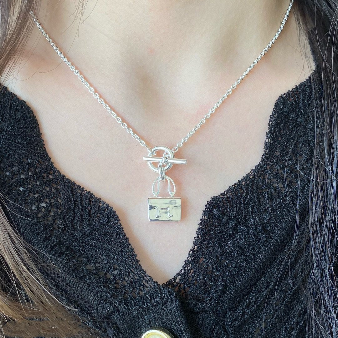 [Elowen jewels ]CONSTANCE PEDANT SILVER NECKLACE