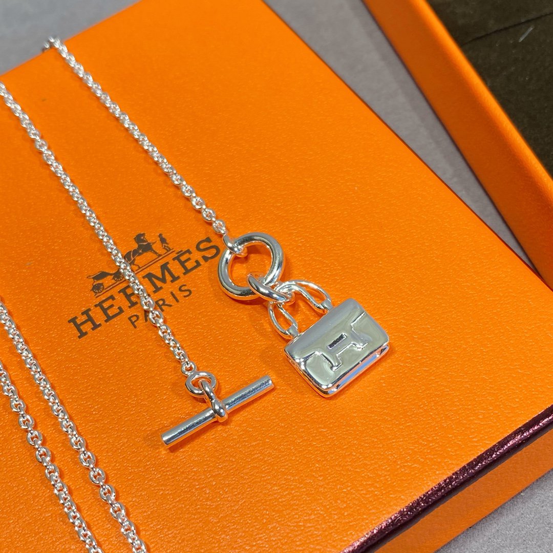 [Elowen jewels ]CONSTANCE PEDANT SILVER NECKLACE