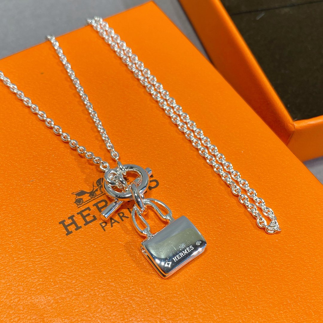 [Elowen jewels ]CONSTANCE PEDANT SILVER NECKLACE