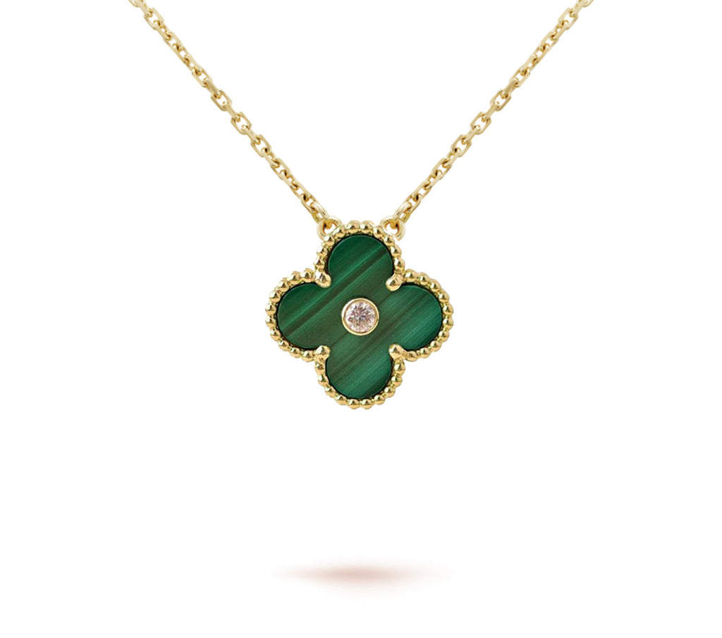 {
  "Elowen jewels ": "Elowen jewels ",
  "CHRISTMAS LIMITED EDITION NECKLACE COLLECTION": "クリスマス限定ネックレスコレクション"
}